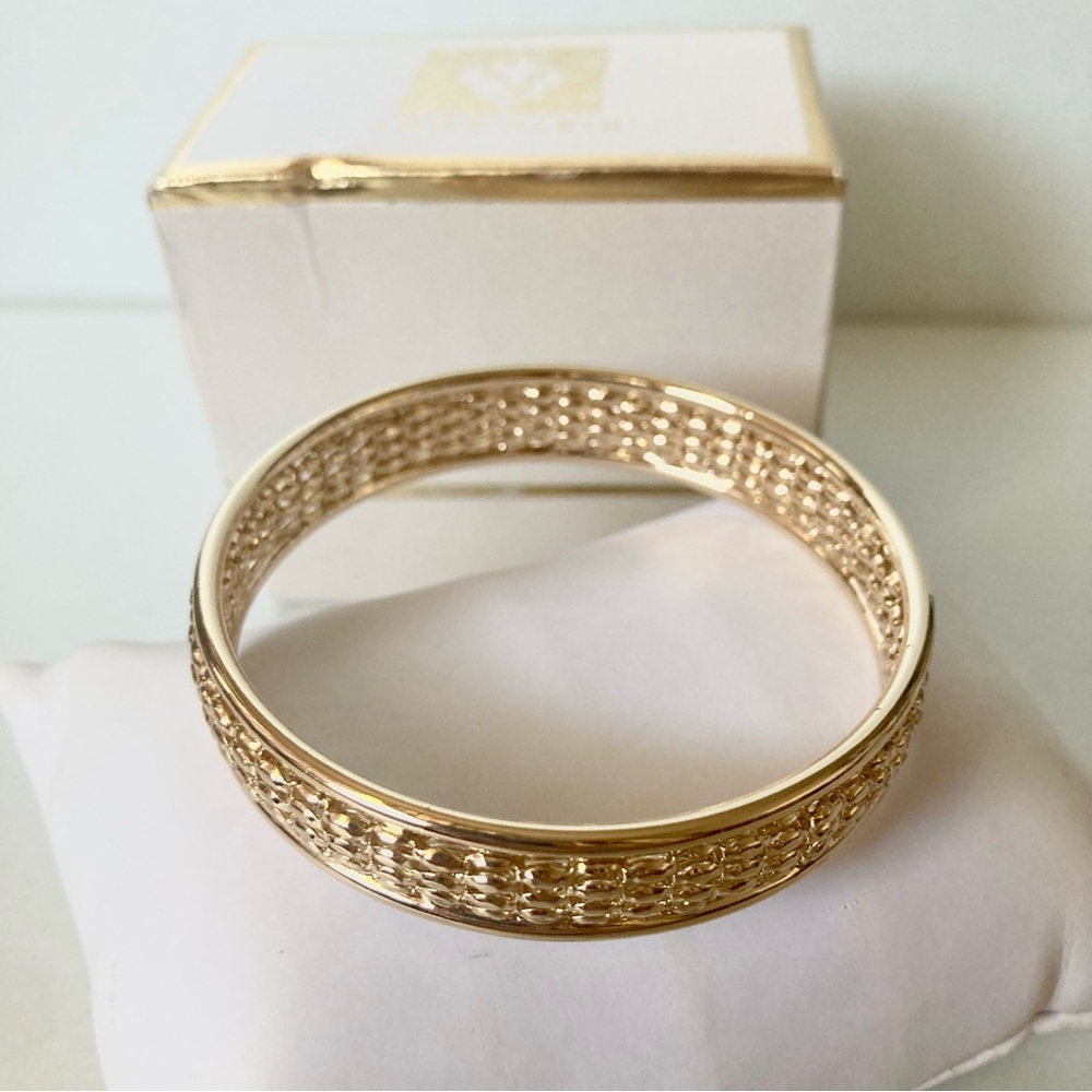nwt Anne Klein Gold tone waived look Textured Bracelet
